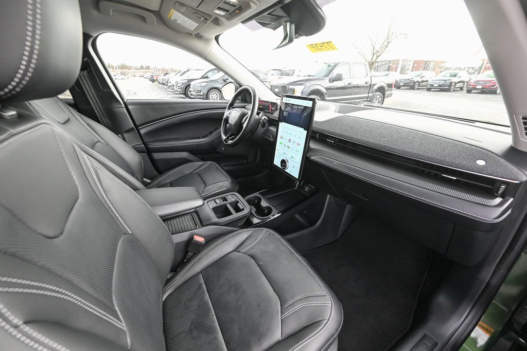 Used 2025 Ford Mustang Mach-E Premium image 24