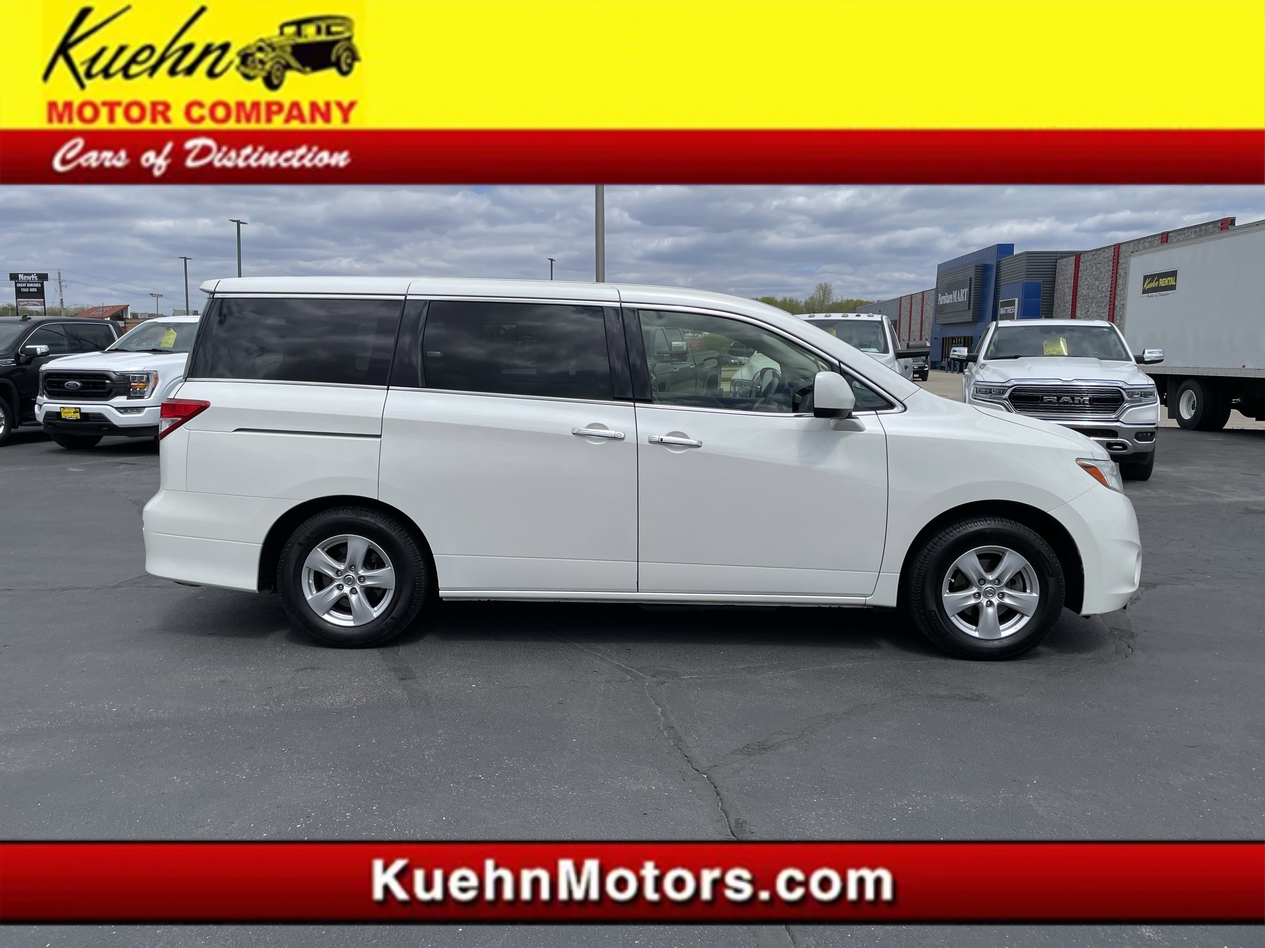Used 2013 Nissan Quest SV FWD image 1