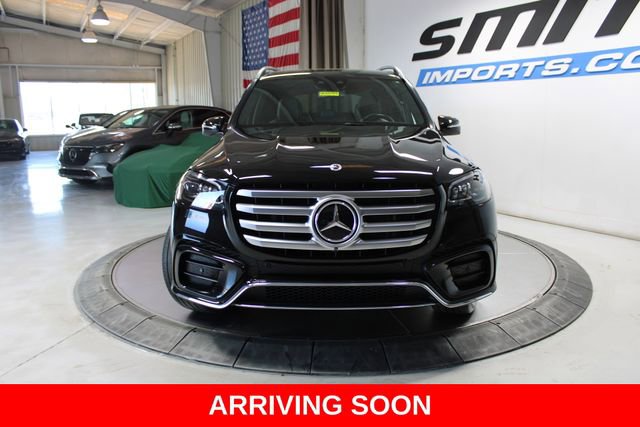 Used 2024 Mercedes-Benz GLS 450 GLS 450 4MATIC w/ AMG Line Exterior image 3
