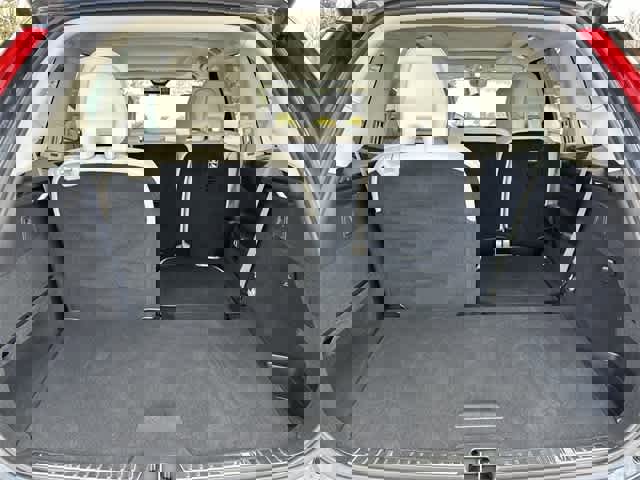 Used 2025 Volvo XC90 B6 Ultra image 27