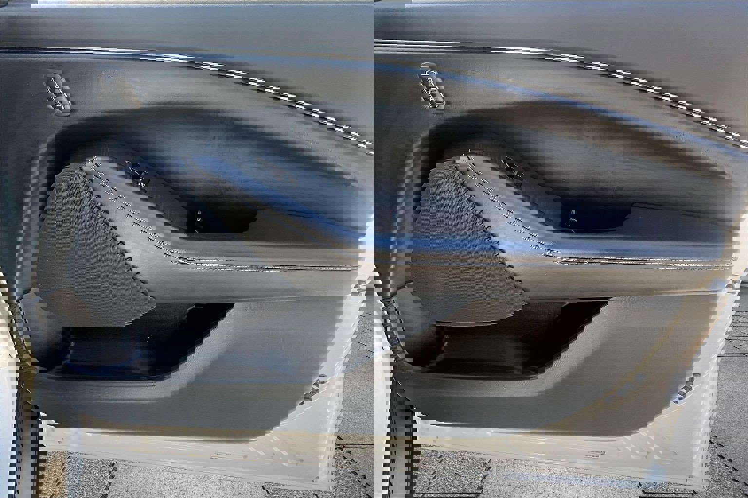 Used 2021 Ford Mustang Mach-E Select w/ Comfort/Appearance Package image 19