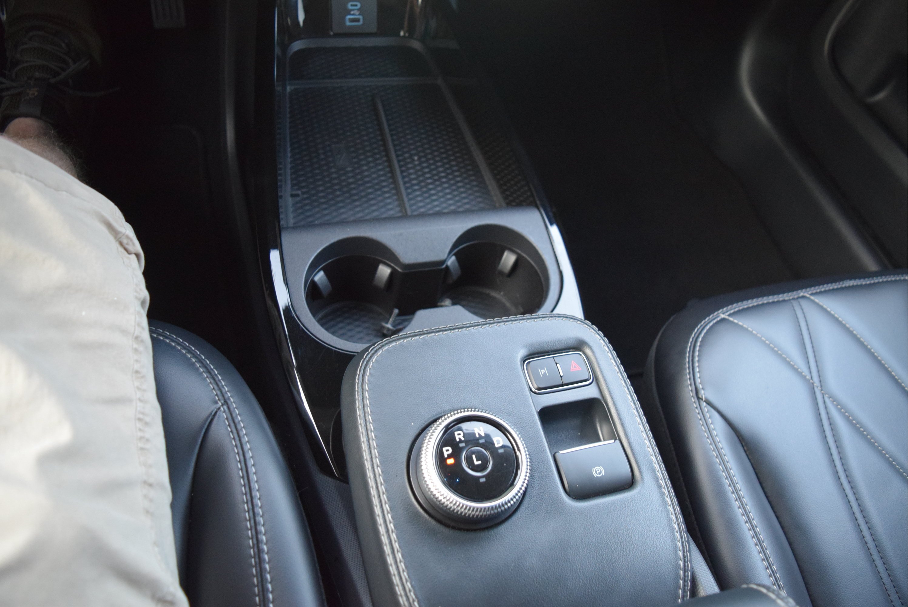 Used 2021 Ford Mustang Mach-E Select w/ Comfort/Appearance Package AWD/4WD image 14