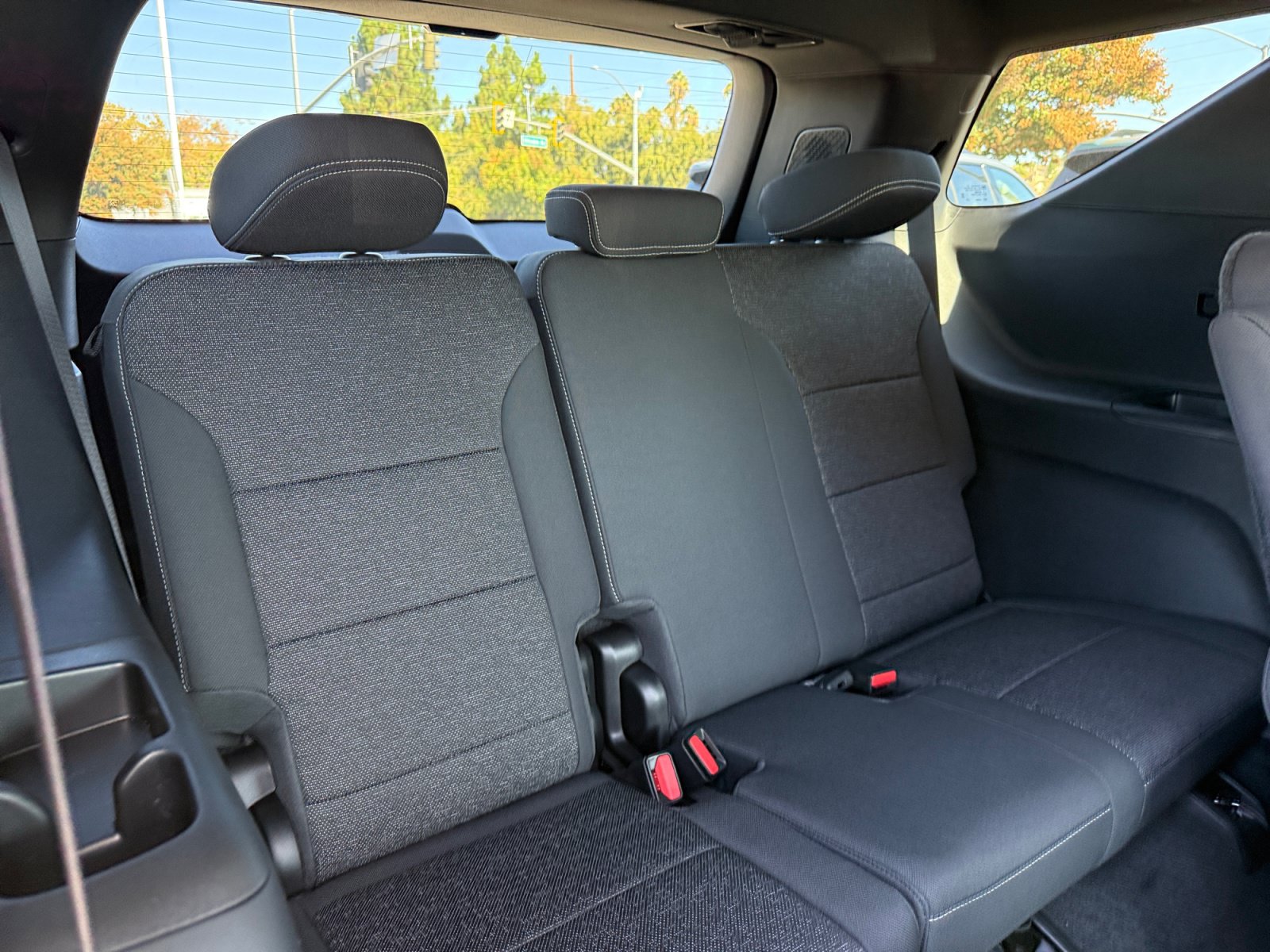 New 2027 Chevrolet Traverse LT w/ Driver Confidence Package FWD image 21