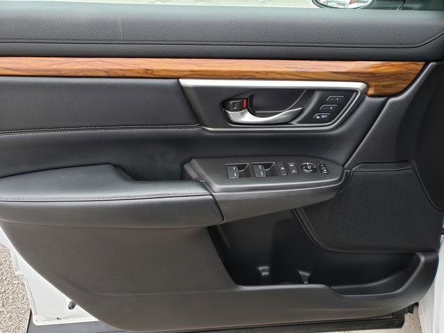 Used 2019 Honda CR-V Touring image 11