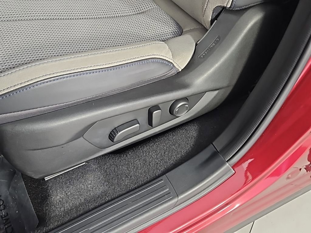 Used 2025 Subaru Forester Premium AWD/4WD image 23