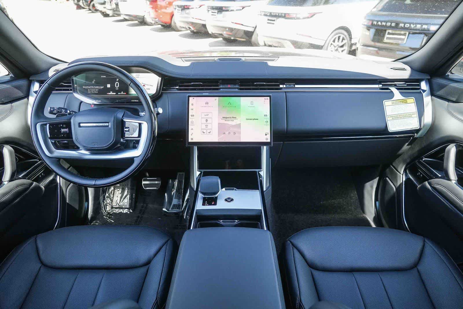 New 2026 Land Rover Range Rover Long Wheelbase SE AWD/4WD image 12