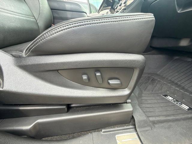Used 2018 GMC Yukon Denali w/ Denali Ultimate Package AWD/4WD image 39