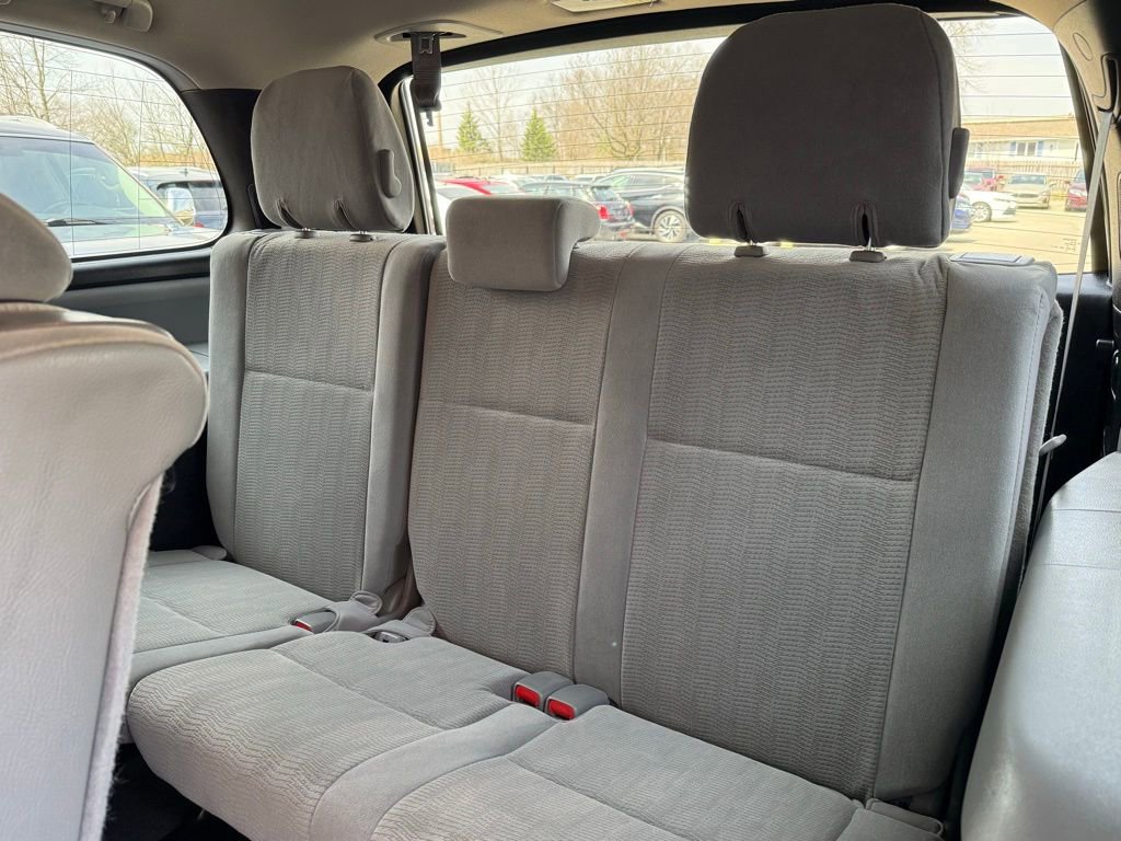 Used 2019 Toyota Sequoia SR5 AWD/4WD image 15