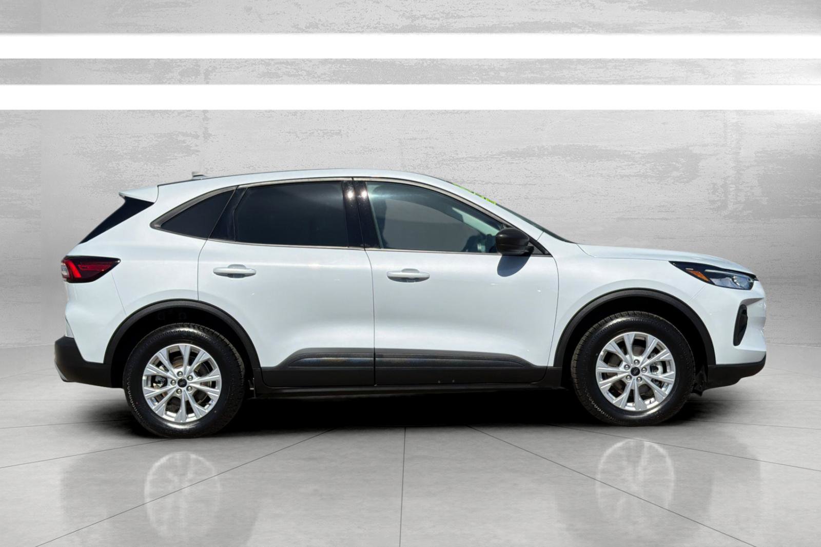 Used 2025 Ford Escape Active image 4