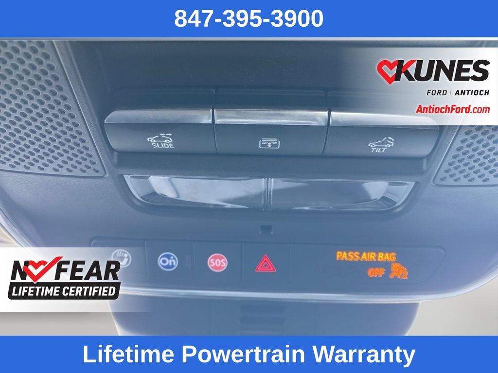Used 2024 Chevrolet Traverse RS AWD/4WD image 40