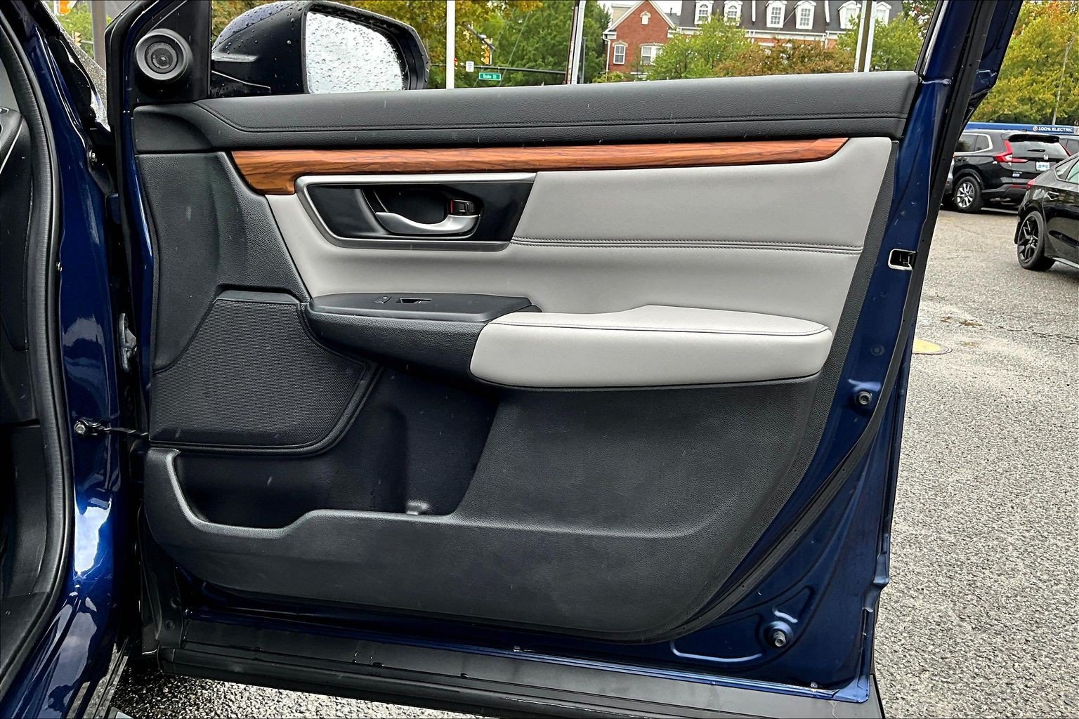 Used 2022 Honda CR-V Touring image 19