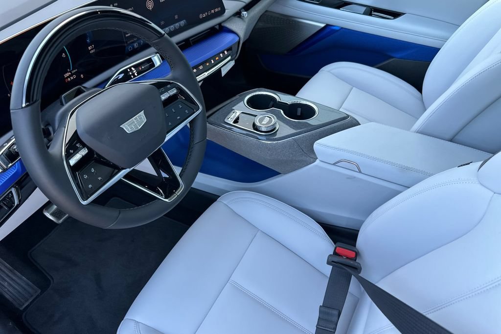 New 2027 Cadillac Optiq Luxury RWD image 9