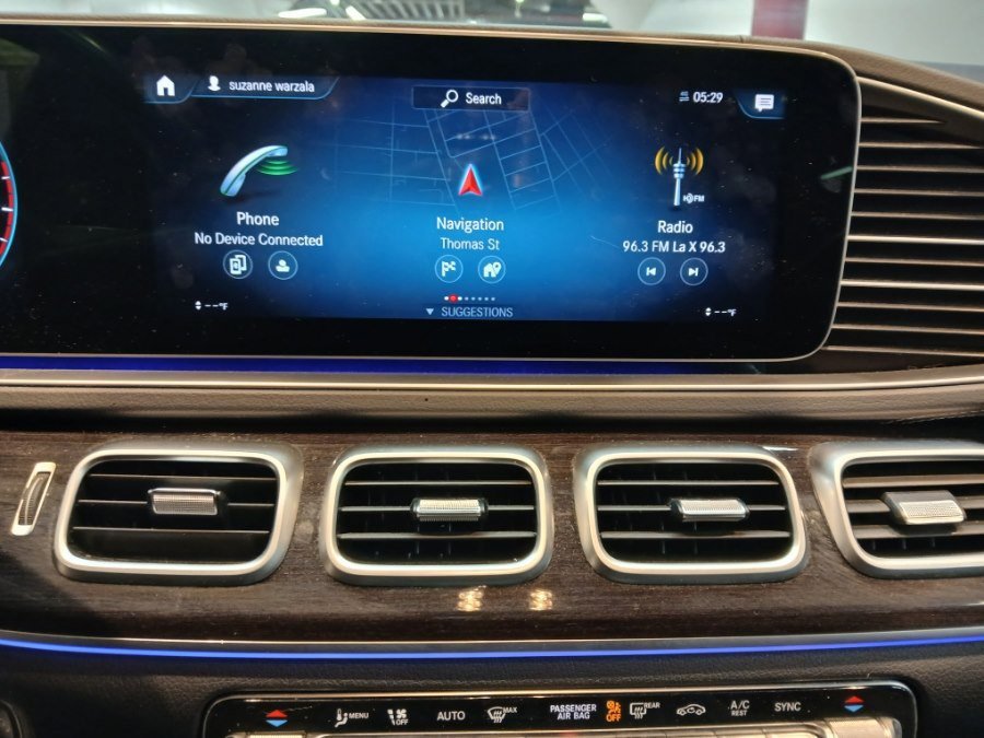 Used 2022 Mercedes-Benz GLS 450 4MATIC w/ Warmth & Comfort Package image 15