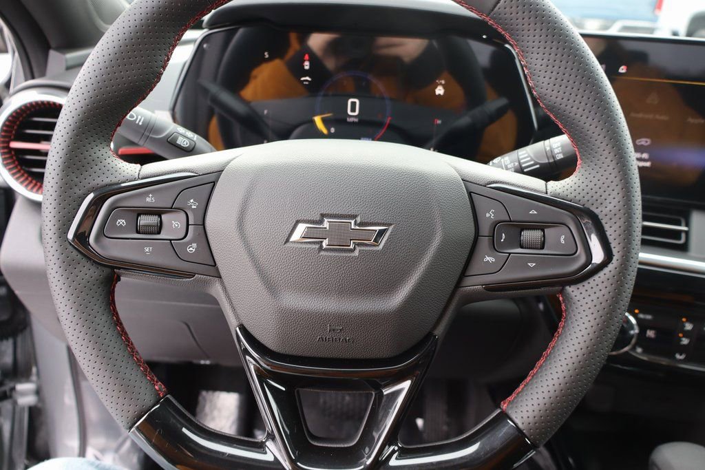 New 2026 Chevrolet Trax RS w/ Sunroof Package image 8