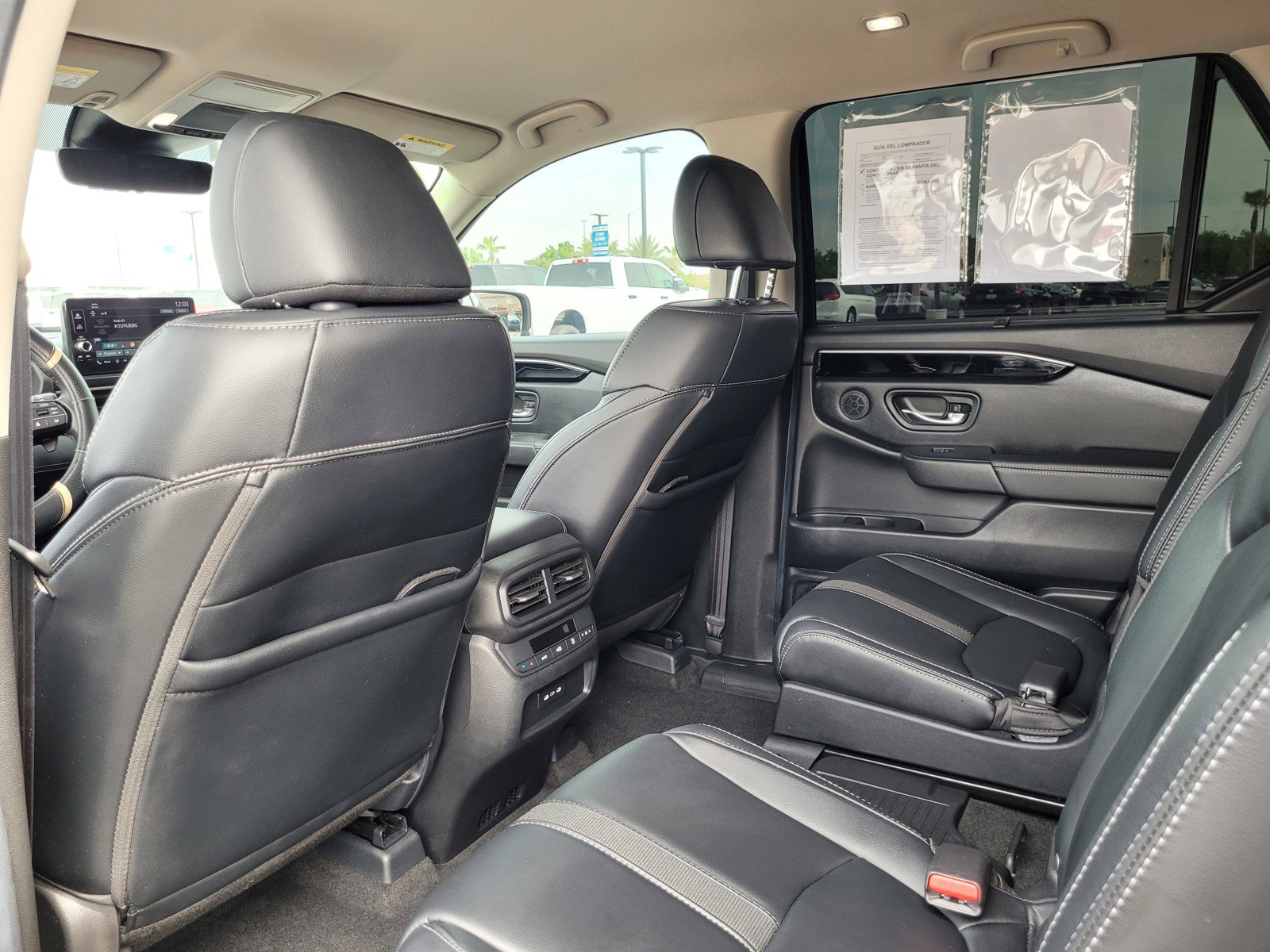 Used 2025 Honda Pilot EX-L image 14