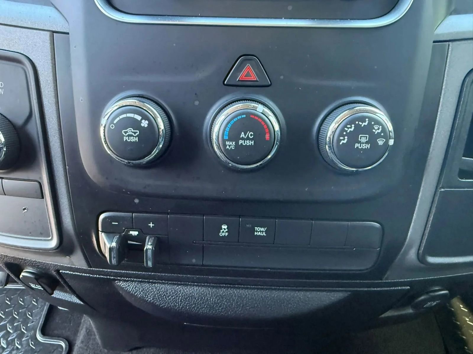 Used 2016 RAM 2500 Tradesman w/ Chrome Appearance Group image 24