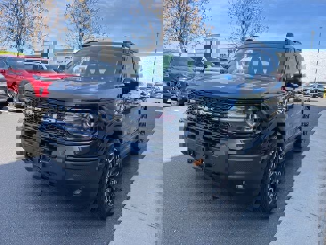 Certified 2025 Ford Bronco Sport Outer Banks w/ Outer Banks Tech Package+ image 3