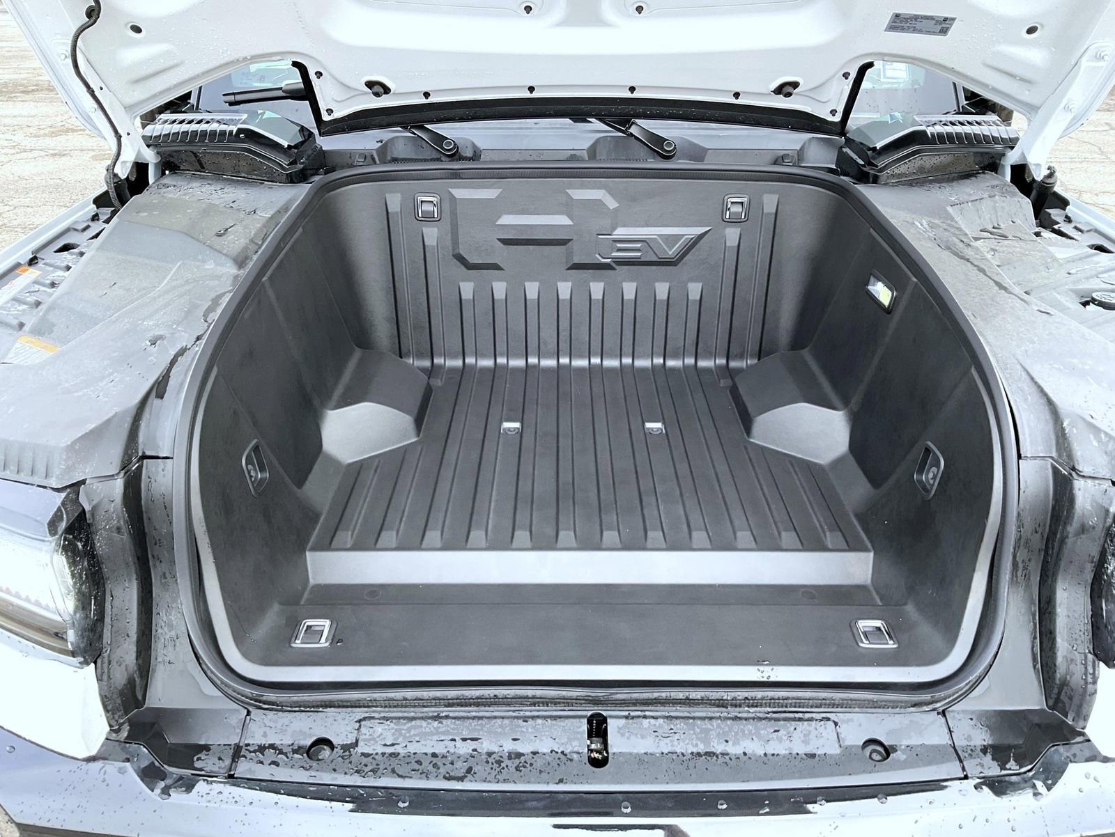 New 2026 GMC Hummer EV SUV image 24