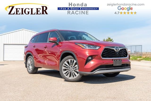 Used 2021 Toyota Highlander Platinum image 1