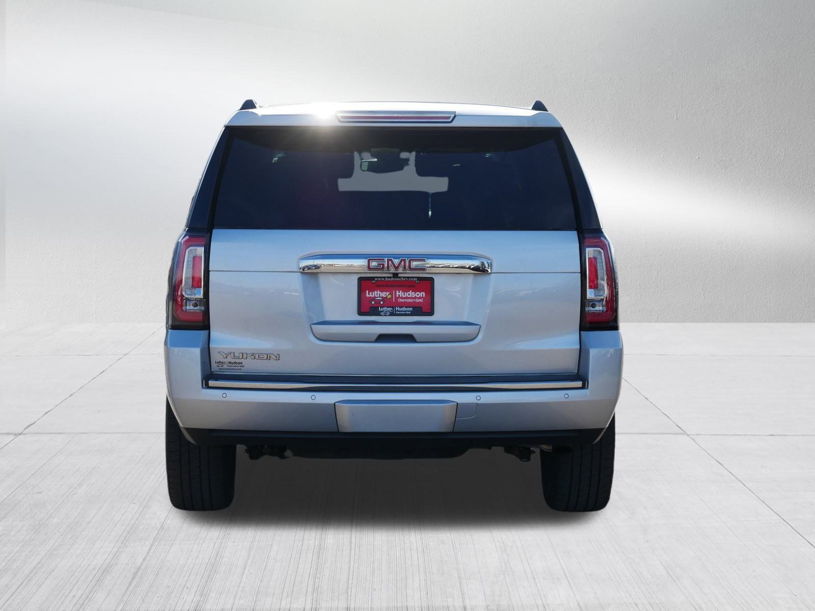 Used 2020 GMC Yukon Denali w/ Denali Premium Package image 6