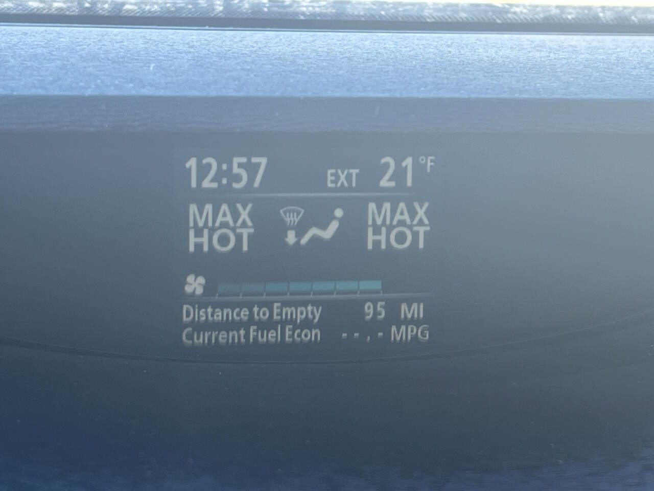 Used 2015 Toyota Venza XLE image 17