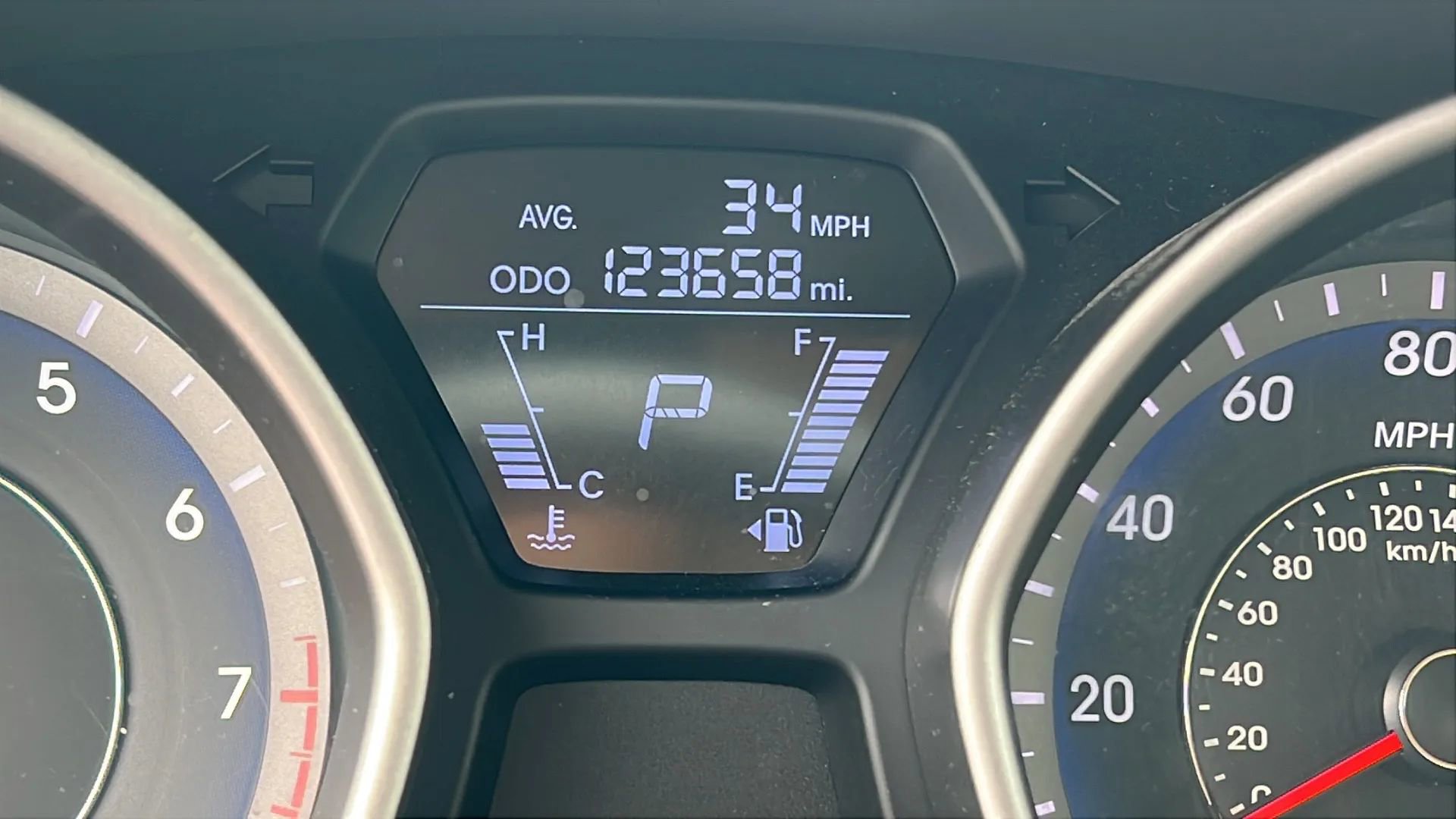 Used 2013 Hyundai Elantra GLS w/ Preferred Pkg FWD image 13