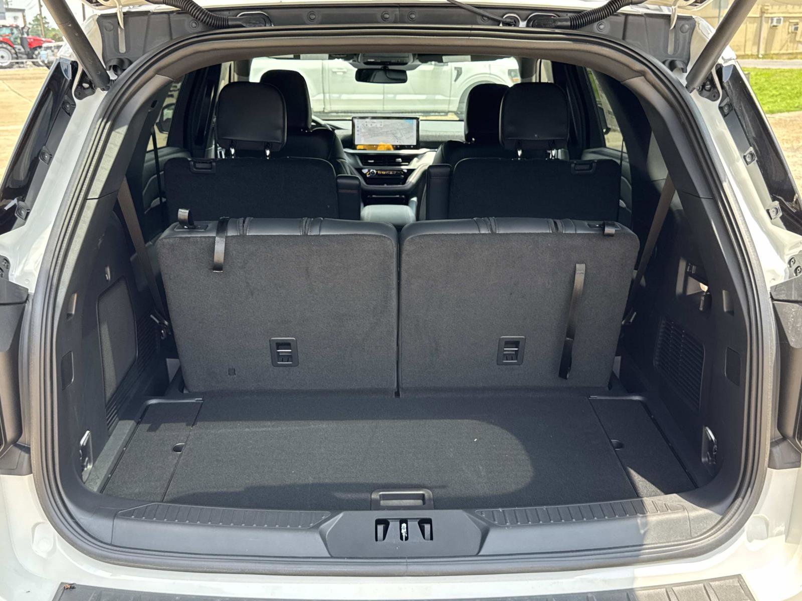 New 2025 Ford Explorer ST-Line w/ Premium Package image 6