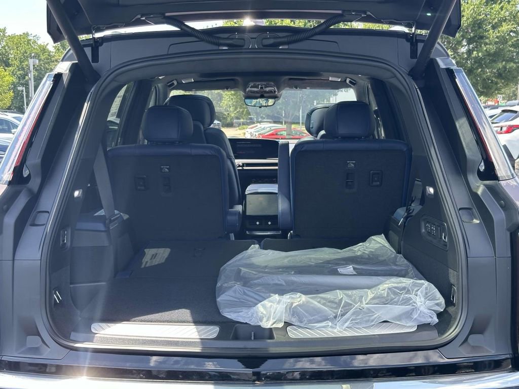 New 2026 Cadillac Vistiq Premium Luxury image 12