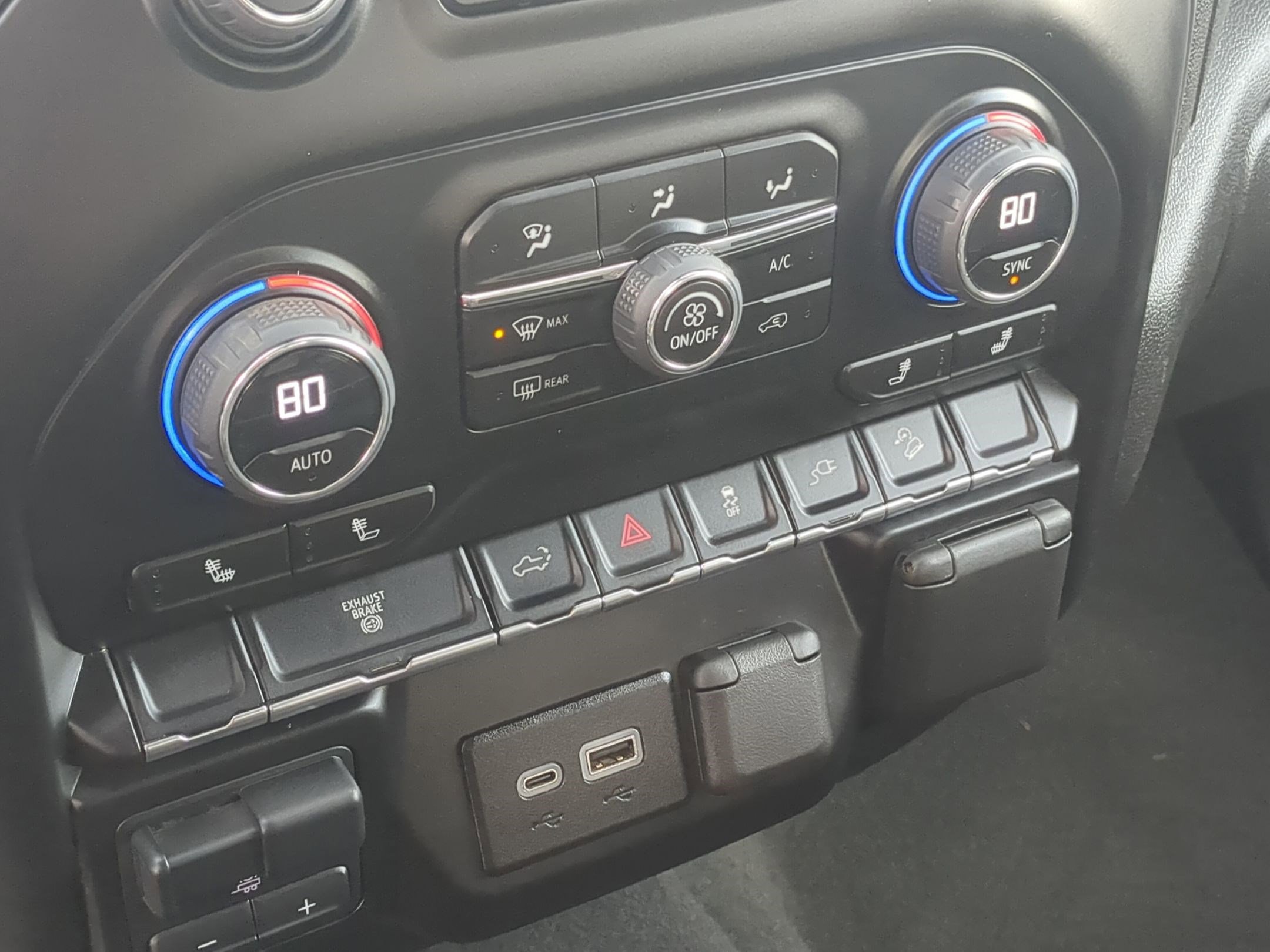 Used 2023 Chevrolet Silverado 2500 LT image 24