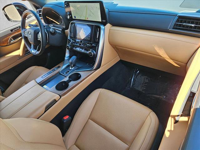 Used 2025 Lexus LX 700h Luxury w/ Appearance Package image 18