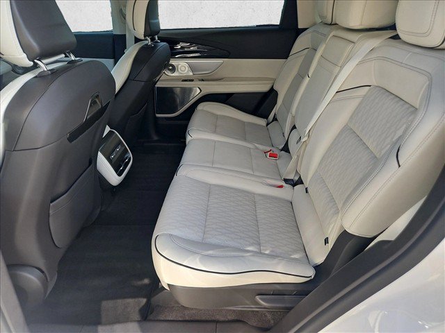 Used 2024 Lincoln Nautilus Black Label AWD/4WD image 19