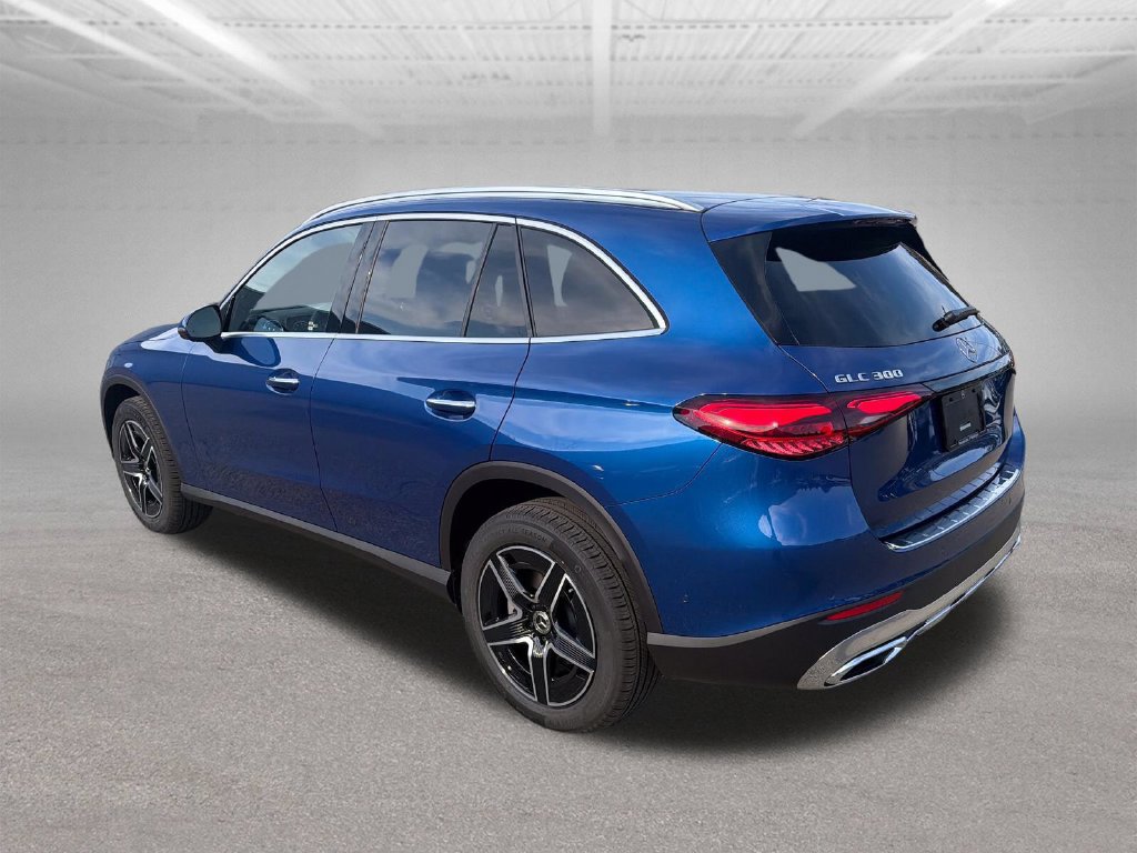 New 2027 Mercedes-Benz GLC 300 4MATIC image 3