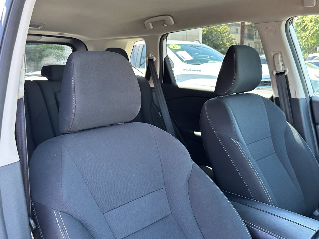 Used 2024 Nissan Rogue S FWD image 15