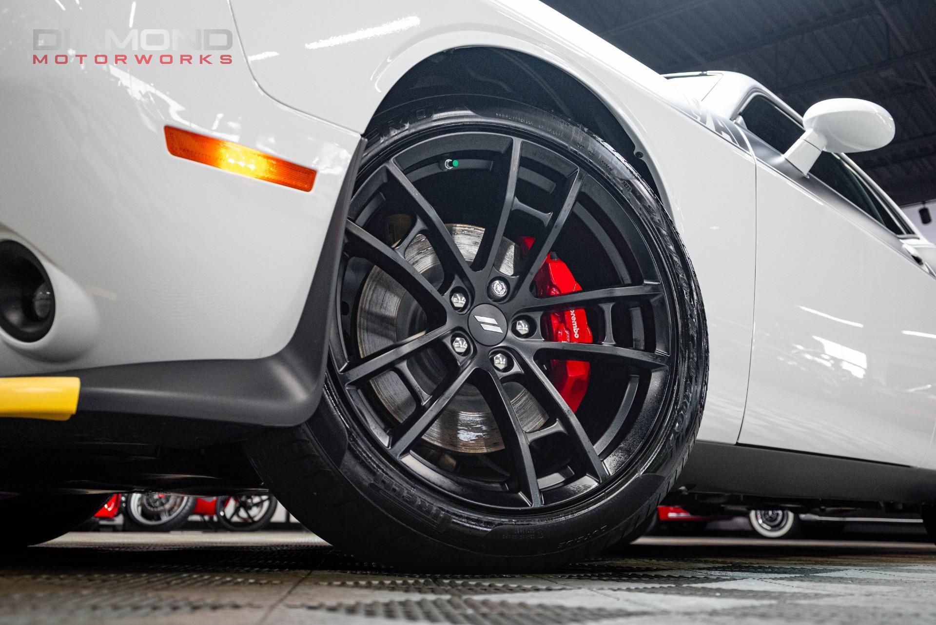 Used 2023 Dodge Challenger R/T w/ T/A Package image 8