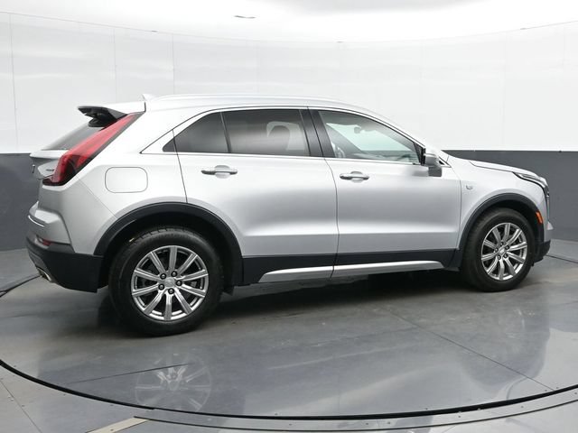 Used 2022 Cadillac XT4 Premium Luxury w/ Safety Alert Package AWD/4WD image 8