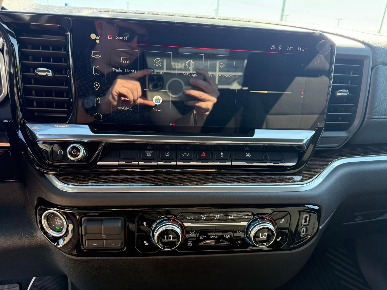 New 2026 GMC Sierra 2500 SLE AWD/4WD image 18
