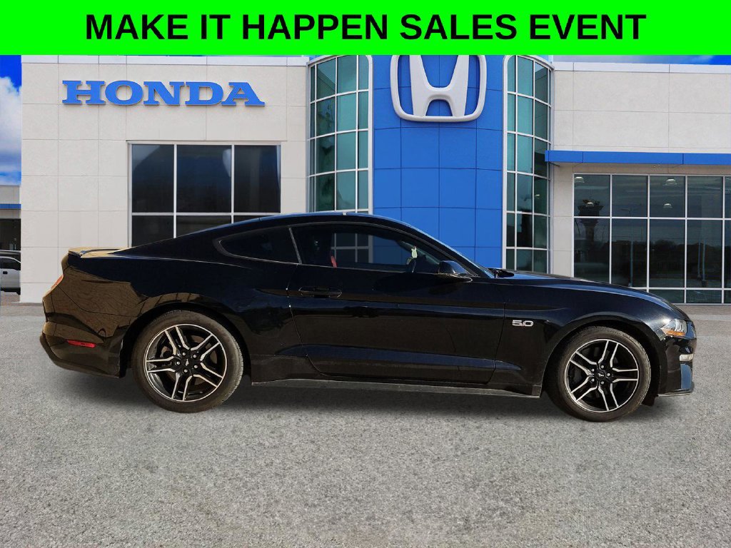 Used 2022 Ford Mustang GT Premium w/ Equipment Group 401A RWD image 18
