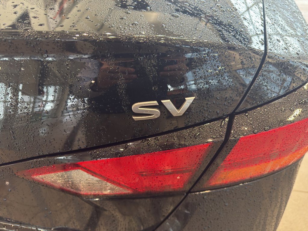 Used 2024 Nissan Altima 2.5 SV FWD image 7