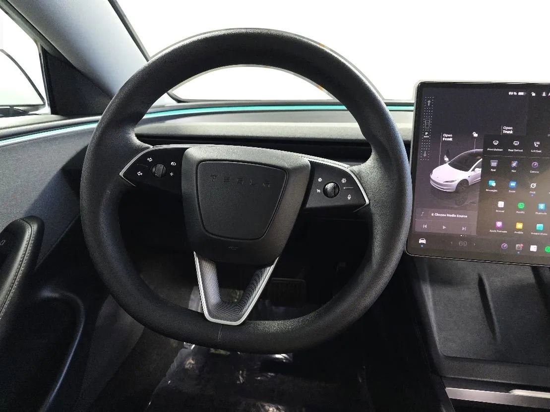 Used 2025 Tesla Model 3 Long Range image 15