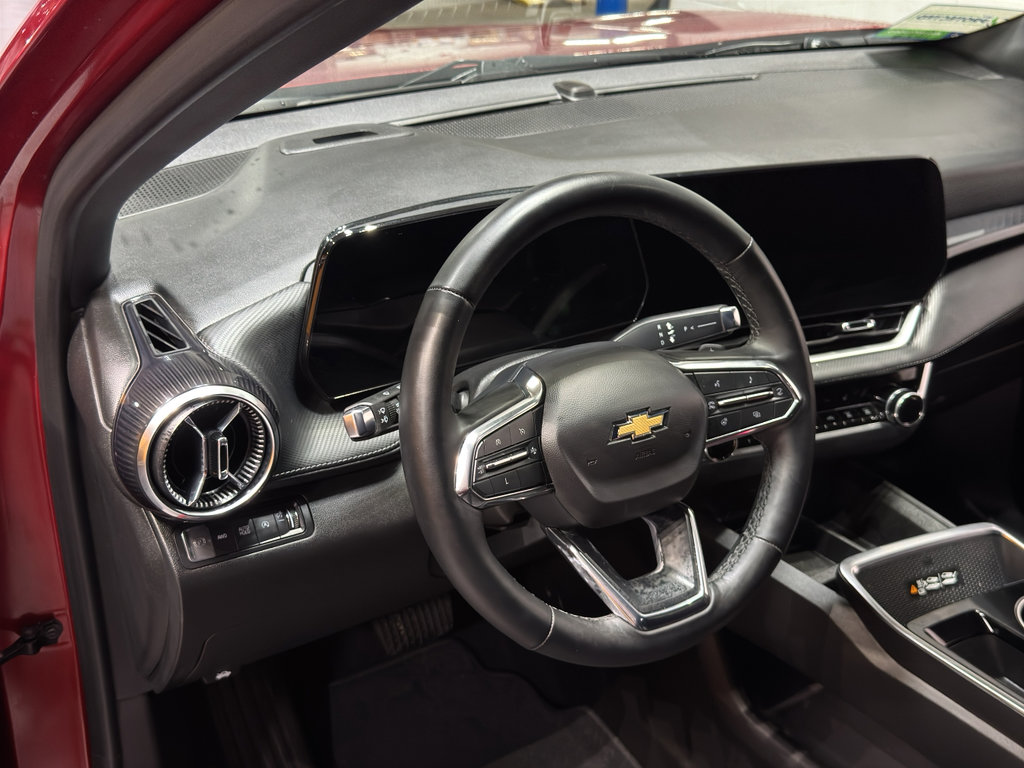 Used 2025 Chevrolet Equinox LT w/ Convenience Package II image 16