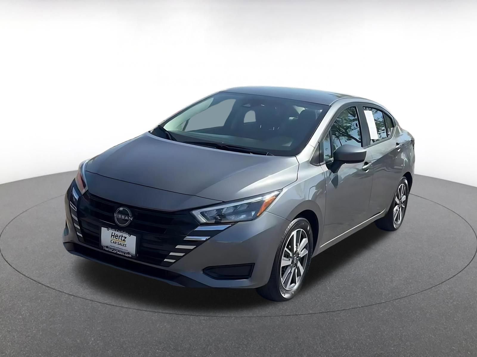 Used 2025 Nissan Versa SV image 7