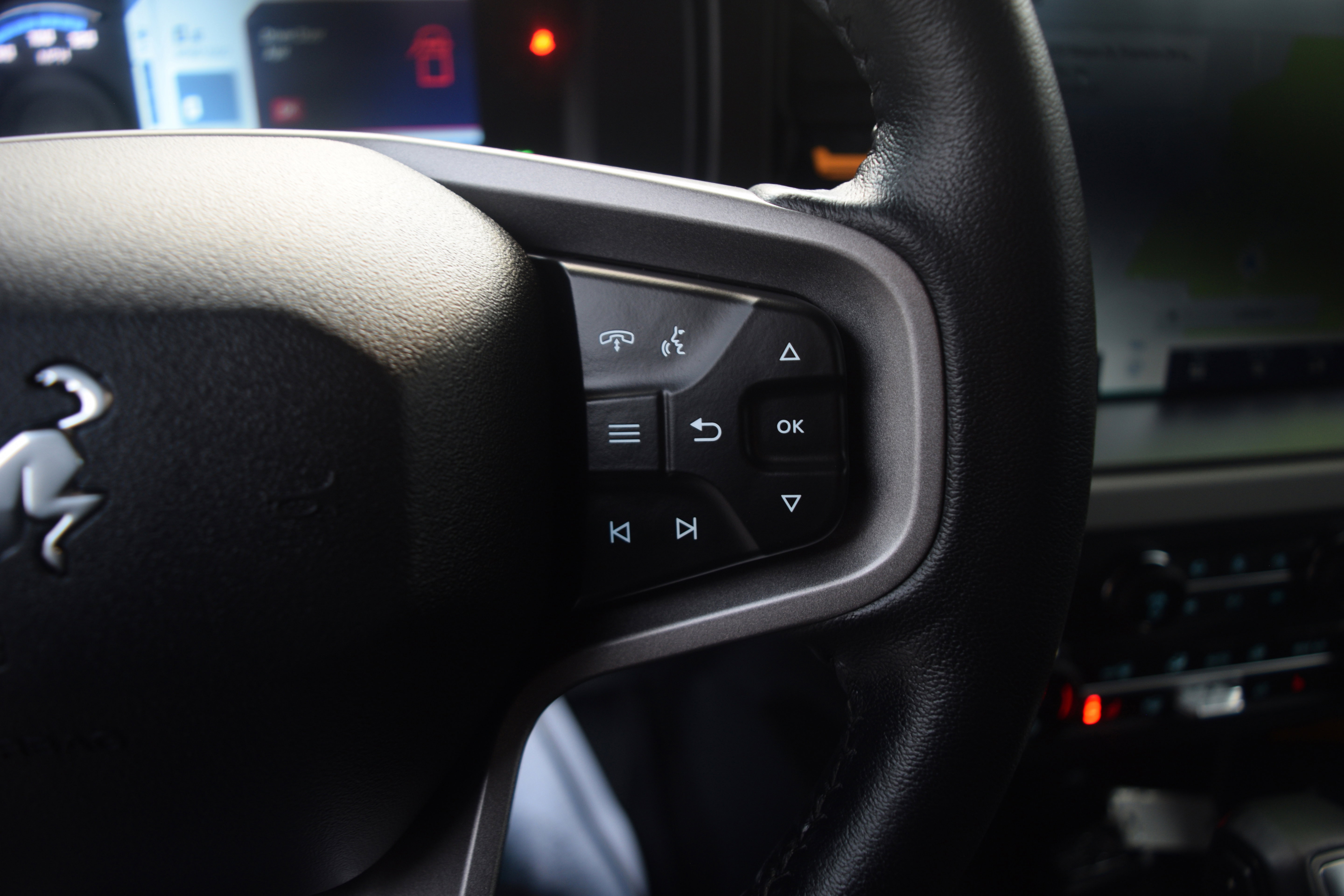 Used 2023 Ford Bronco Badlands w/ Sasquatch Package image 5