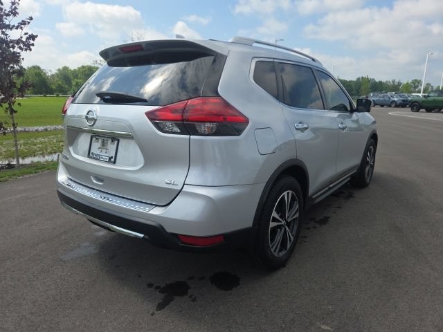 Used 2017 Nissan Rogue SL w/ SL Premium Package FWD image 8