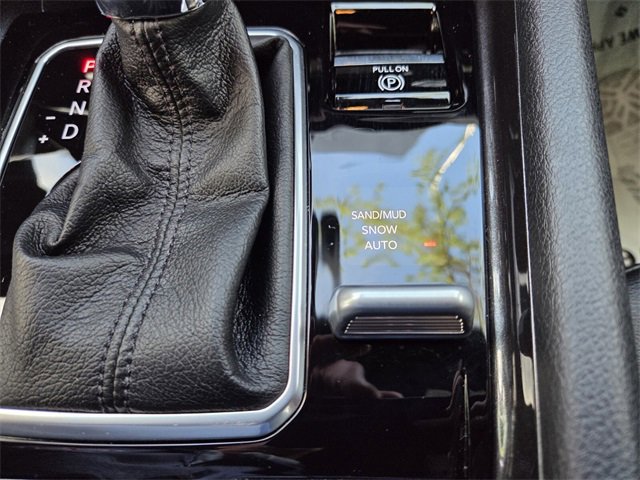 Used 2024 Jeep Compass Latitude image 28