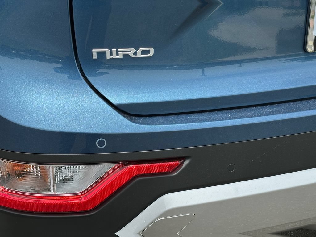 New 2026 Kia Niro EX FWD image 8