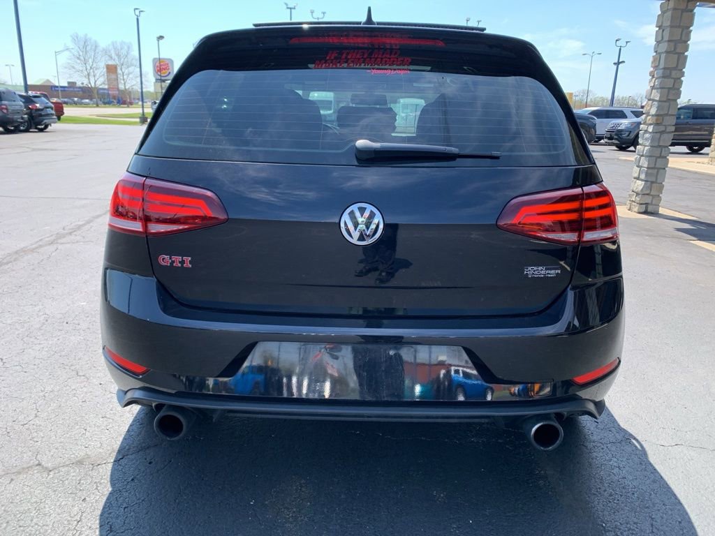 Used 2018 Volkswagen GTI SE FWD image 4