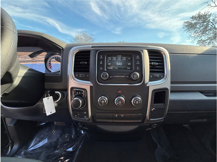 Used 2017 RAM 1500 Classic SLT image 11