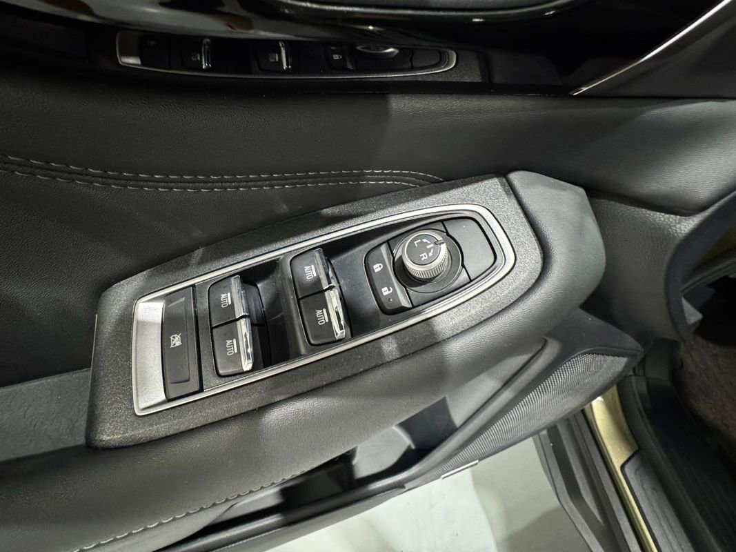 Used 2021 Subaru Outback Limited image 32