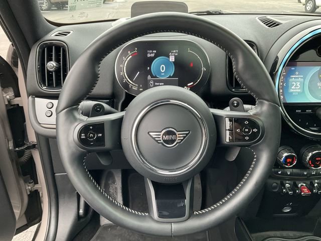 Used 2022 MINI Cooper Countryman S w/ Signature Upholstery Package image 17
