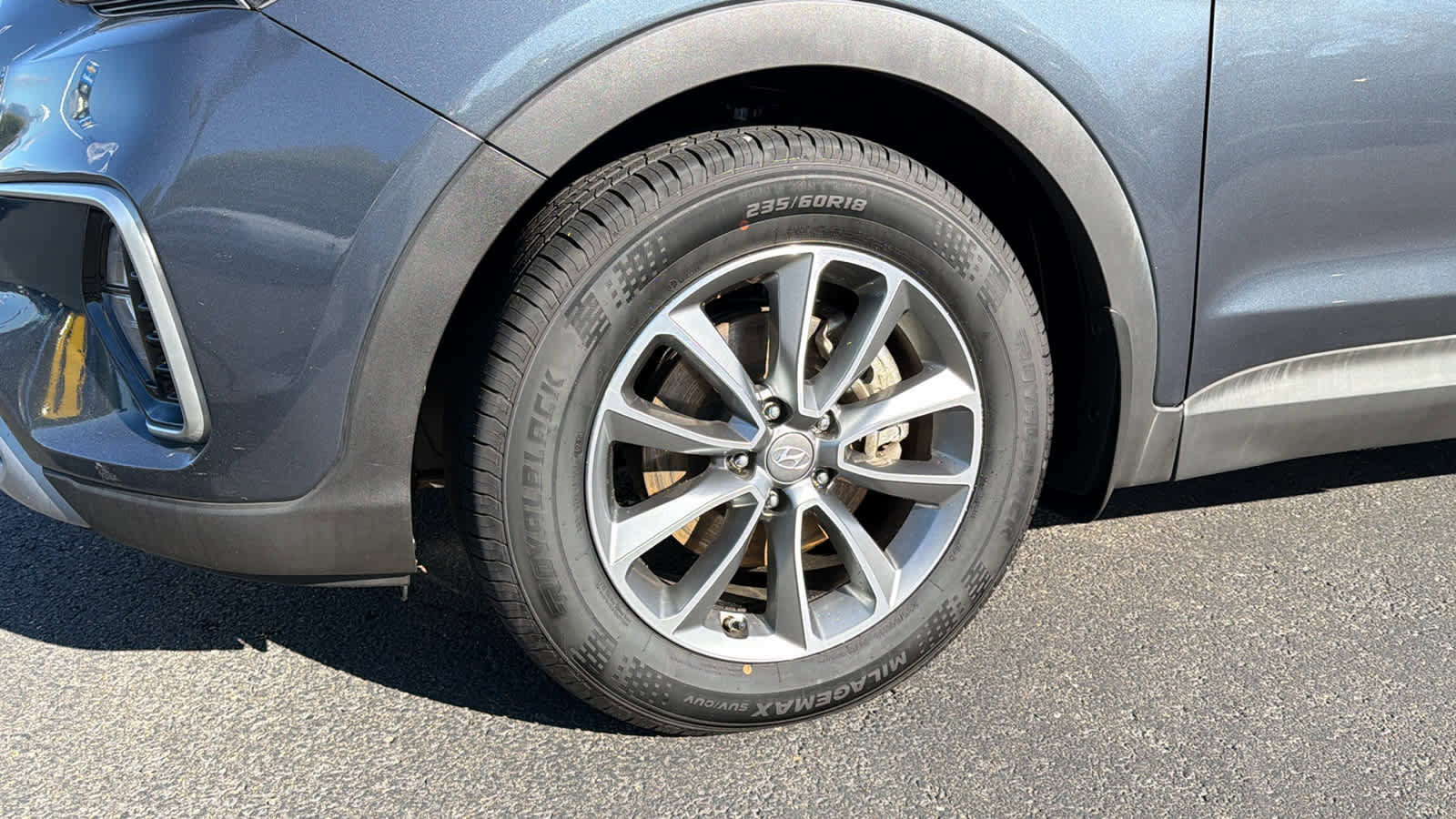 Used 2017 Hyundai Santa Fe Limited image 9